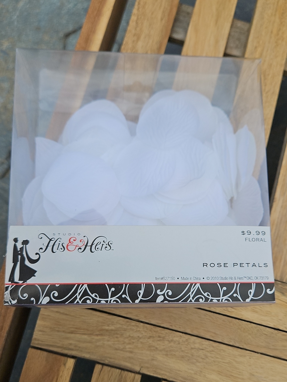 White Rose Petals - Decorative Floral Confetti